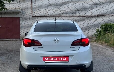 Opel Astra J, 2013 год, 830 000 рублей, 16 фотография