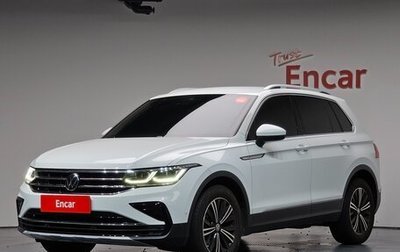 Volkswagen Tiguan II, 2023 год, 4 299 666 рублей, 1 фотография