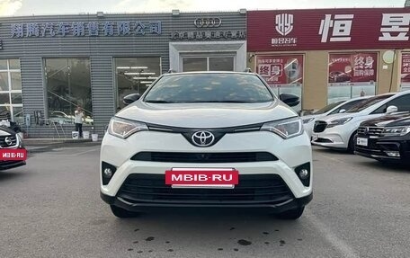 Toyota RAV4, 2018 год, 2 150 002 рублей, 5 фотография