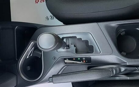 Toyota RAV4, 2018 год, 2 150 002 рублей, 11 фотография