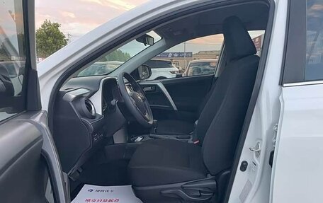 Toyota RAV4, 2018 год, 2 150 002 рублей, 7 фотография