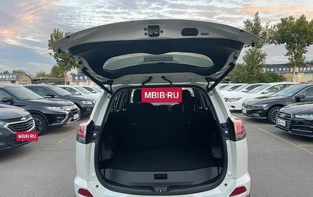 Toyota RAV4, 2018 год, 2 150 002 рублей, 6 фотография