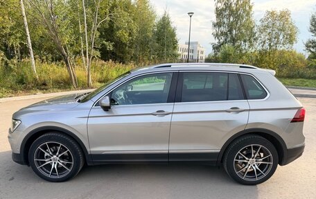 Volkswagen Tiguan II, 2018 год, 2 700 000 рублей, 4 фотография