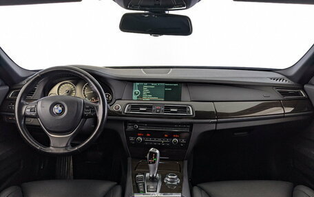 BMW 7 серия, 2011 год, 2 800 000 рублей, 27 фотография