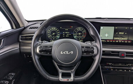 KIA K5, 2021 год, 2 820 000 рублей, 28 фотография