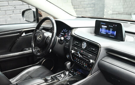 Lexus RX IV рестайлинг, 2017 год, 4 160 000 рублей, 12 фотография