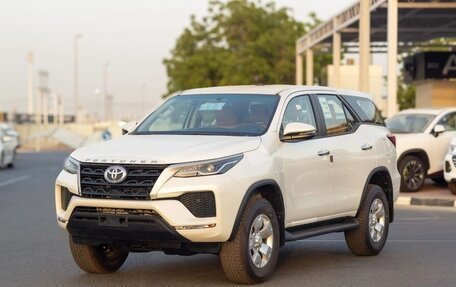Toyota Fortuner II, 2026 год, 5 250 011 рублей, 3 фотография