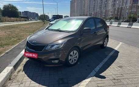 KIA Rio III рестайлинг, 2016 год, 970 000 рублей, 2 фотография