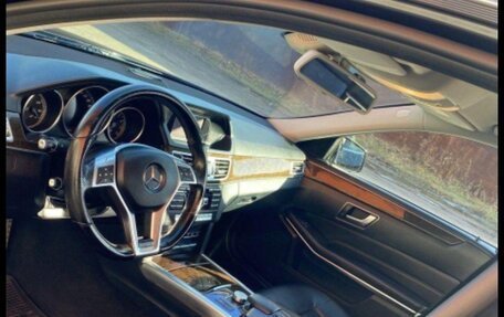 Mercedes-Benz E-Класс, 2014 год, 2 000 000 рублей, 14 фотография