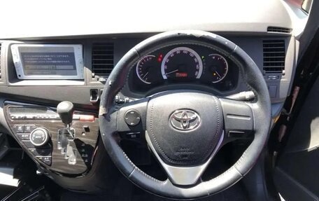 Toyota ISis I, 2013 год, 1 500 000 рублей, 8 фотография