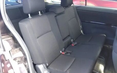 Toyota ISis I, 2013 год, 1 500 000 рублей, 3 фотография