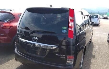 Toyota ISis I, 2013 год, 1 500 000 рублей, 5 фотография