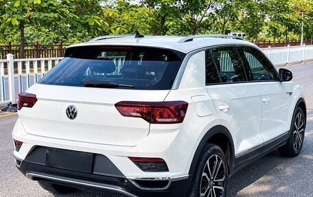 Volkswagen T-Roc I, 2022 год, 1 950 002 рублей, 6 фотография