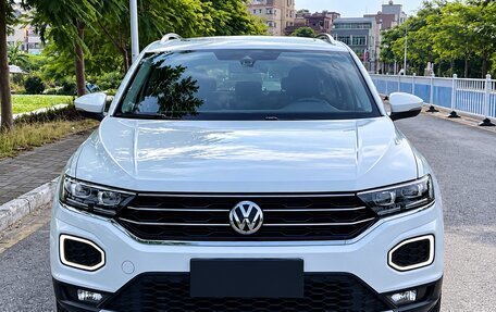Volkswagen T-Roc I, 2022 год, 1 950 002 рублей, 2 фотография
