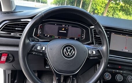 Volkswagen T-Roc I, 2022 год, 1 950 002 рублей, 10 фотография