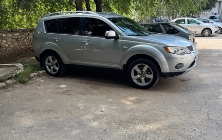 Mitsubishi Outlander III рестайлинг 3, 2007 год, 880 000 рублей, 2 фотография