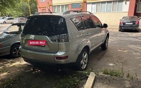 Mitsubishi Outlander III рестайлинг 3, 2007 год, 880 000 рублей, 3 фотография