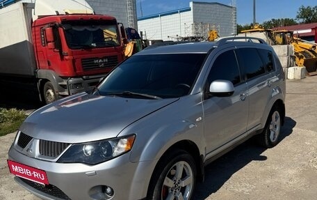 Mitsubishi Outlander III рестайлинг 3, 2007 год, 880 000 рублей, 9 фотография