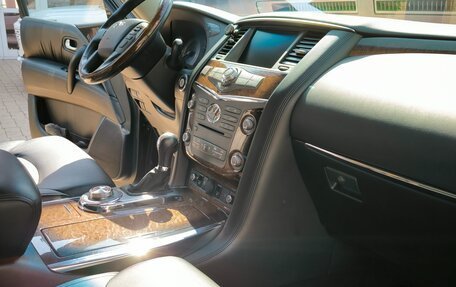 Infiniti QX56, 2013 год, 2 850 000 рублей, 2 фотография