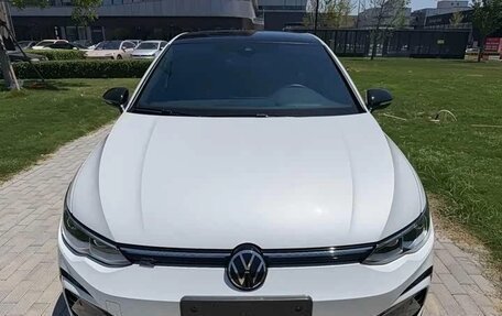 Volkswagen Golf VIII, 2023 год, 1 880 010 рублей, 2 фотография