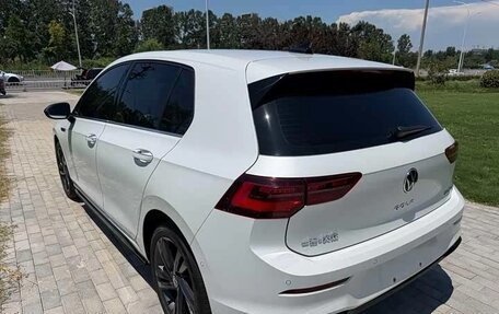 Volkswagen Golf VIII, 2023 год, 1 880 010 рублей, 3 фотография