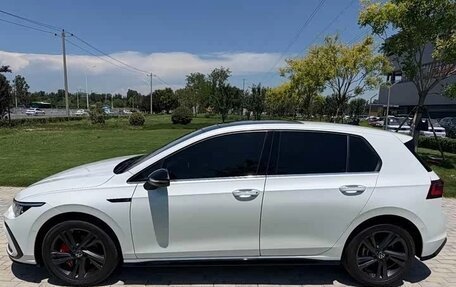 Volkswagen Golf VIII, 2023 год, 1 880 010 рублей, 4 фотография
