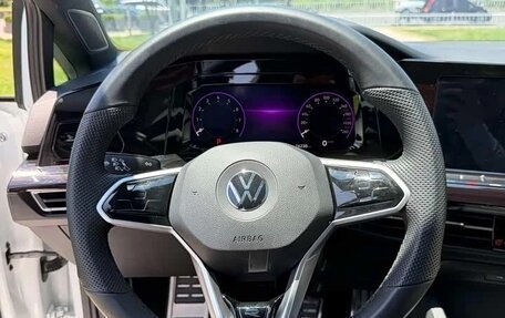 Volkswagen Golf VIII, 2023 год, 1 880 010 рублей, 8 фотография