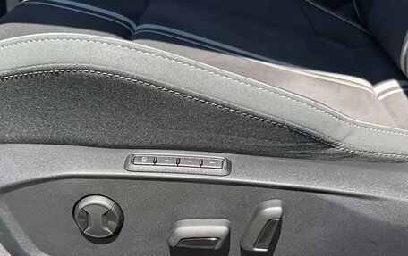 Volkswagen Golf VIII, 2023 год, 1 880 010 рублей, 24 фотография
