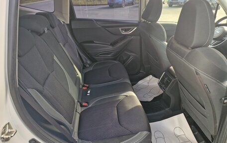 Subaru Forester, 2018 год, 2 400 000 рублей, 21 фотография