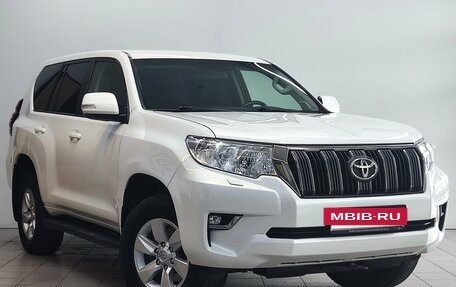 Toyota Land Cruiser Prado 150 рестайлинг 2, 2020 год, 4 950 000 рублей, 3 фотография