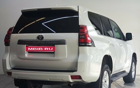 Toyota Land Cruiser Prado 150 рестайлинг 2, 2020 год, 4 950 000 рублей, 5 фотография