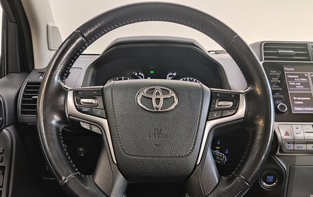 Toyota Land Cruiser Prado 150 рестайлинг 2, 2020 год, 4 950 000 рублей, 10 фотография