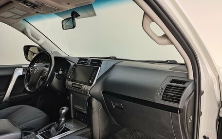Toyota Land Cruiser Prado 150 рестайлинг 2, 2020 год, 4 950 000 рублей, 20 фотография
