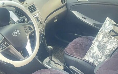 Hyundai Solaris II рестайлинг, 2016 год, 865 000 рублей, 12 фотография
