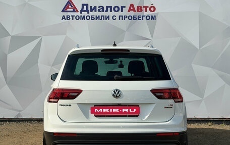 Volkswagen Tiguan II, 2017 год, 1 860 000 рублей, 8 фотография