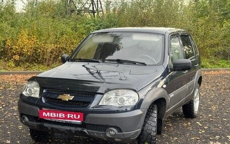 Chevrolet Niva I рестайлинг, 2011 год, 530 000 рублей, 9 фотография