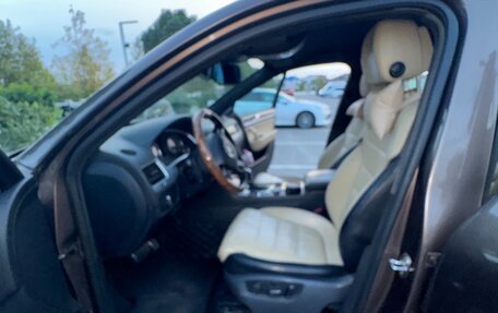 Volkswagen Touareg III, 2011 год, 2 490 000 рублей, 8 фотография