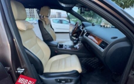 Volkswagen Touareg III, 2011 год, 2 490 000 рублей, 5 фотография