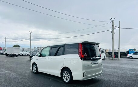 Toyota Esquire I, 2015 год, 1 999 000 рублей, 4 фотография