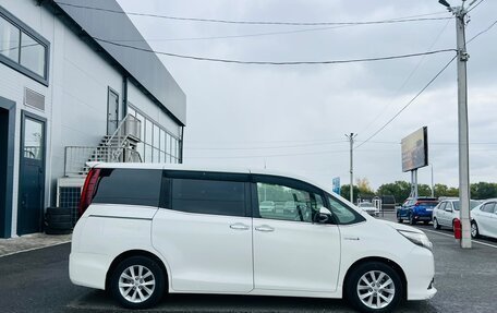 Toyota Esquire I, 2015 год, 1 999 000 рублей, 7 фотография