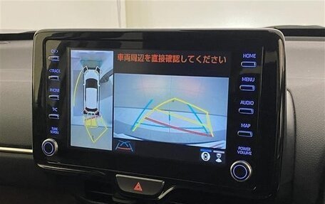 Toyota Yaris Cross, 2022 год, 1 490 000 рублей, 10 фотография