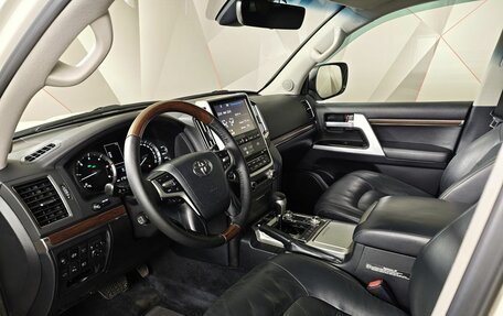 Toyota Land Cruiser 200, 2015 год, 4 550 000 рублей, 17 фотография