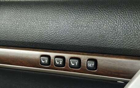 Toyota Land Cruiser 200, 2015 год, 4 550 000 рублей, 21 фотография