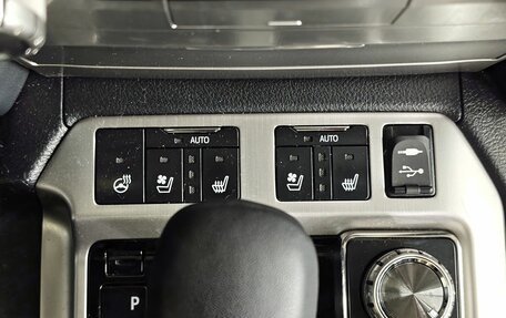 Toyota Land Cruiser 200, 2015 год, 4 550 000 рублей, 25 фотография