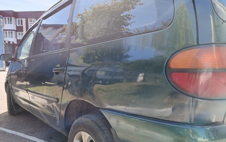 Volkswagen Sharan I рестайлинг, 1997 год, 299 000 рублей, 4 фотография