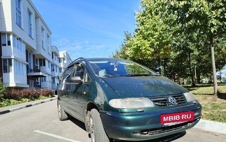 Volkswagen Sharan I рестайлинг, 1997 год, 299 000 рублей, 2 фотография