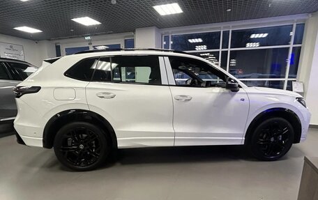Volkswagen Tiguan, 2026 год, 4 690 000 рублей, 3 фотография