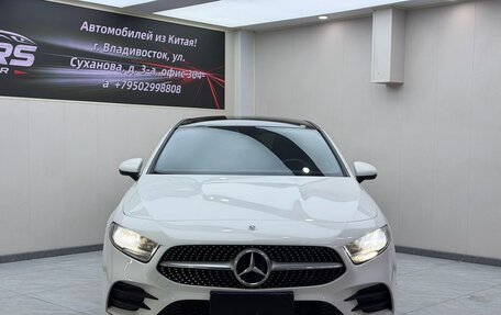 Mercedes-Benz A-Класс, 2022 год, 2 300 000 рублей, 2 фотография