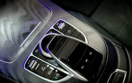 Mercedes-Benz E-Класс, 2020 год, 3 750 000 рублей, 26 фотография