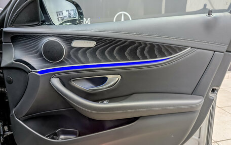 Mercedes-Benz E-Класс, 2020 год, 3 750 000 рублей, 23 фотография